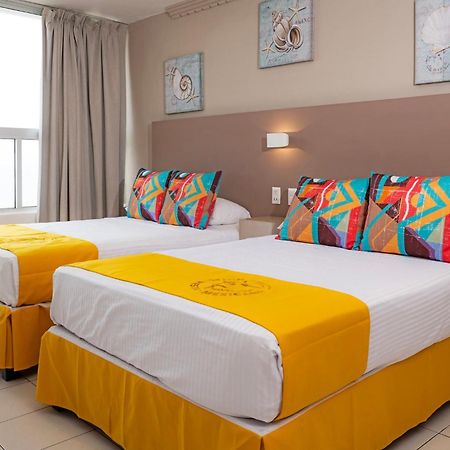 Hotel Fiesta Mexicana Манзанило Екстериор снимка