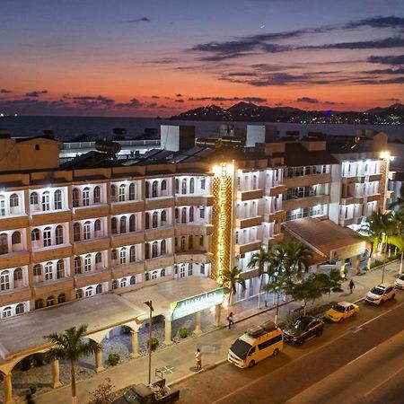 Hotel Fiesta Mexicana Манзанило Екстериор снимка