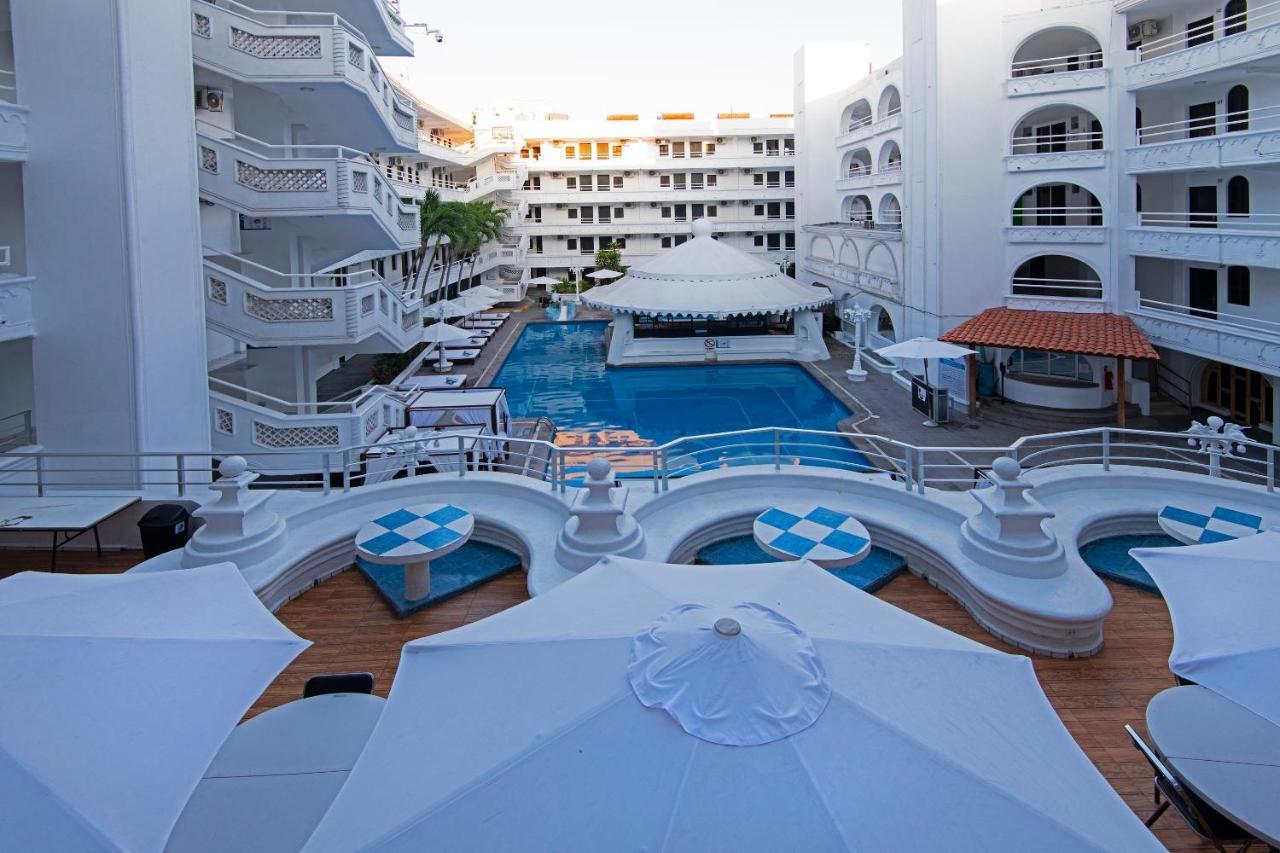 Hotel Fiesta Mexicana Манзанило Екстериор снимка