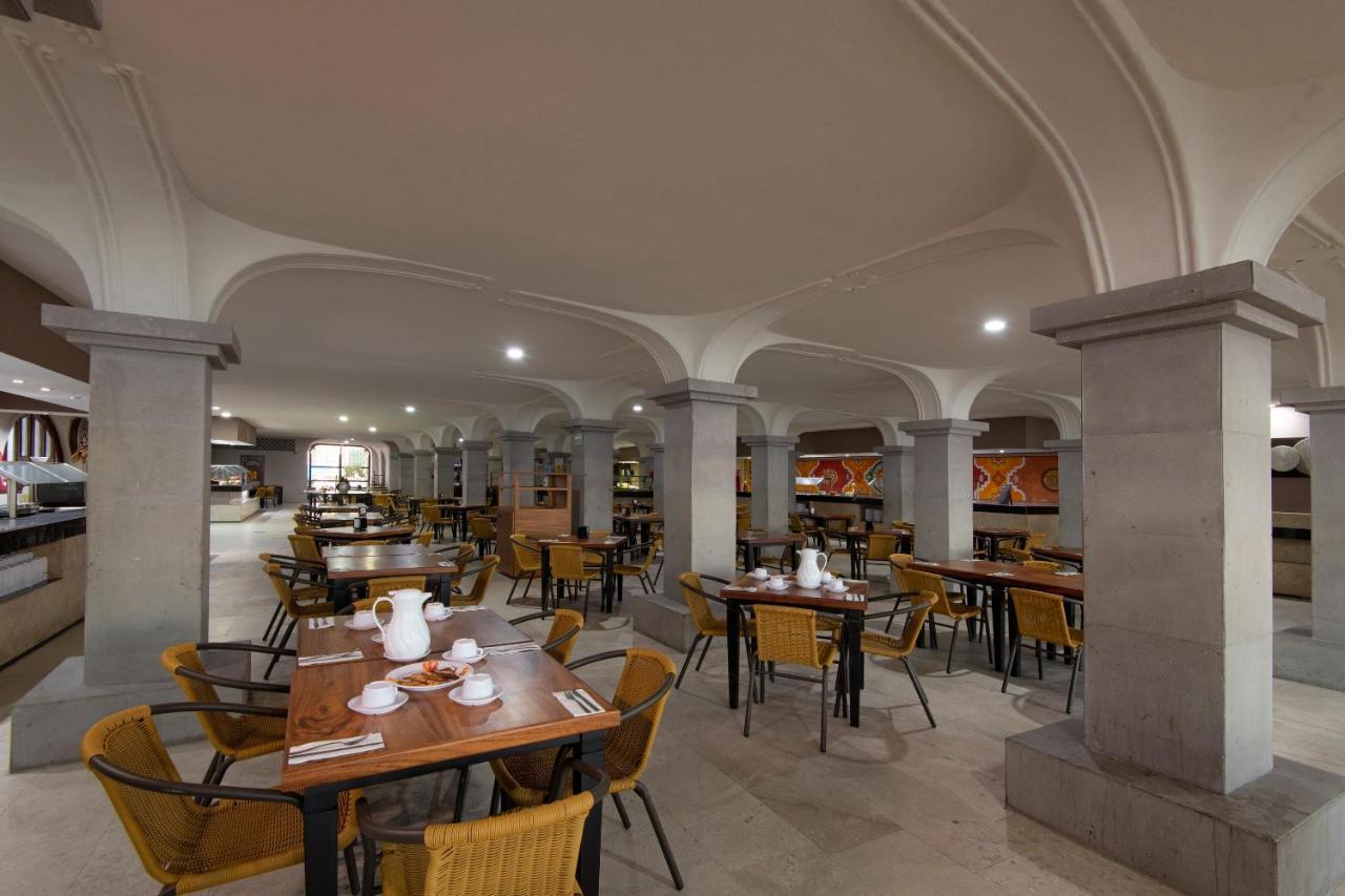 Hotel Fiesta Mexicana Манзанило Екстериор снимка