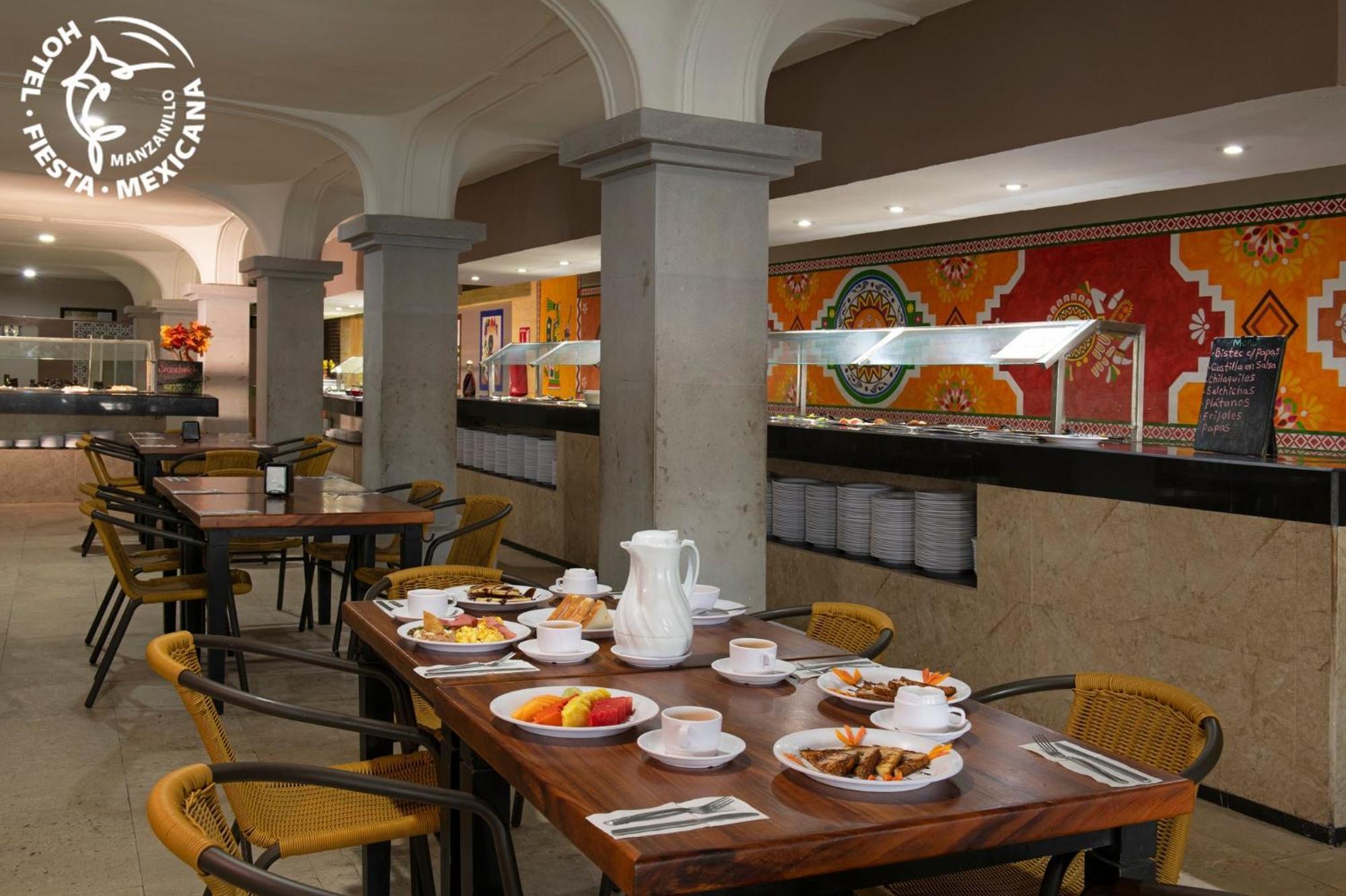 Hotel Fiesta Mexicana Манзанило Екстериор снимка