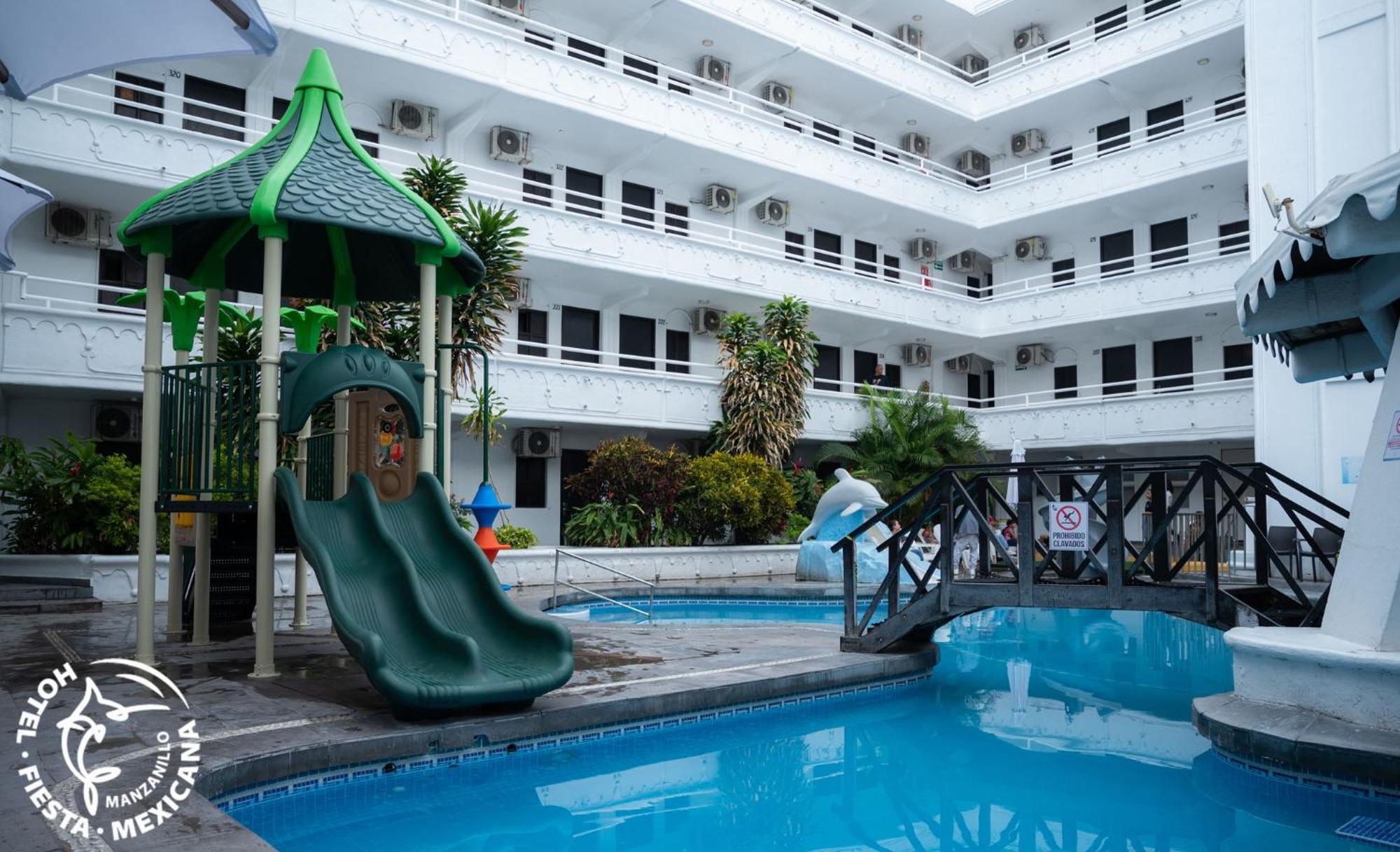 Hotel Fiesta Mexicana Манзанило Екстериор снимка