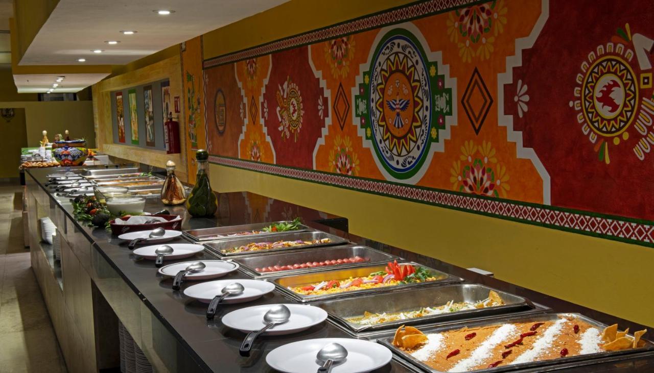 Hotel Fiesta Mexicana Манзанило Екстериор снимка