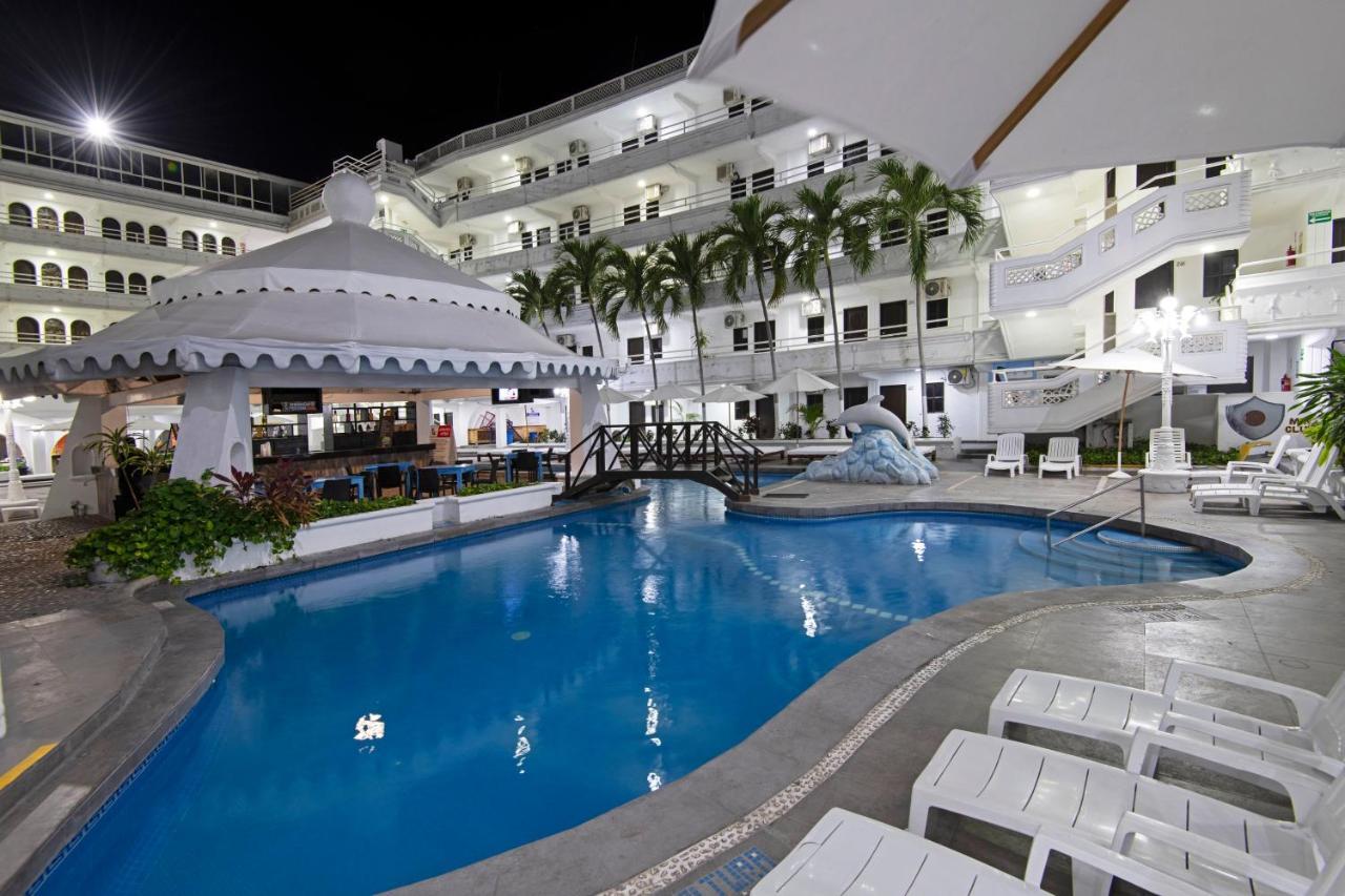 Hotel Fiesta Mexicana Манзанило Екстериор снимка